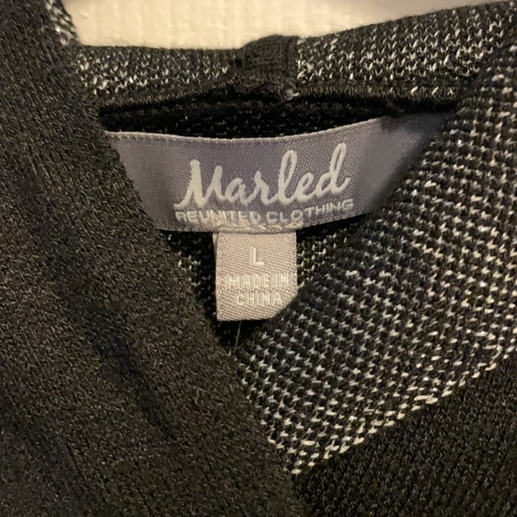 NWT Metallic Star Sweatshirt With Rhinestones - Picture 3 of 3